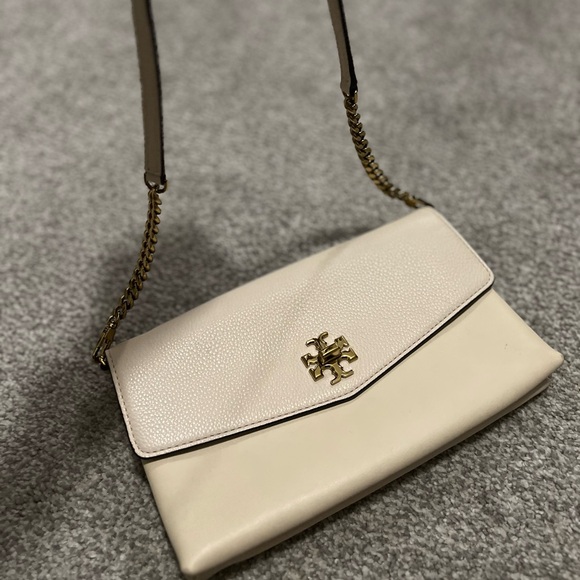 Tory Burch cream with gold hardware shoulder clutch - Picture 1 of 8